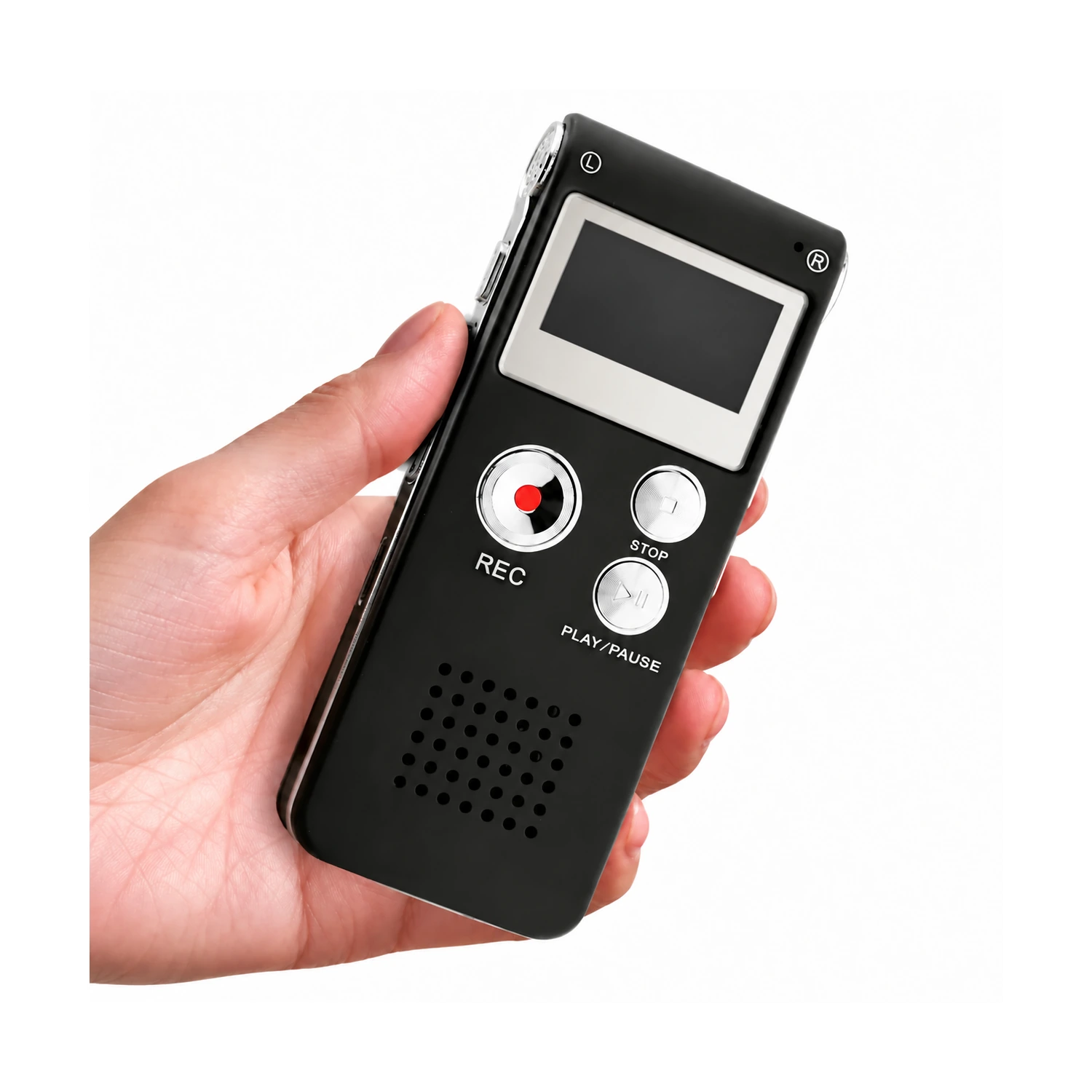 Карманный стереодиктофон TapRec TR-720 в руке, вид спереди